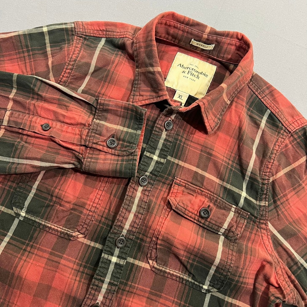 Y2K Abercrombie & Fitch Button Down Shirt Muscle Fit Plaid Red Black Men's XL
